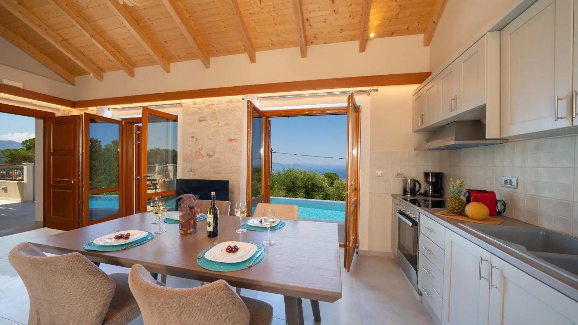 Pithari Sunset Villa فيسكاردو 0*,  اليونان